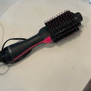REVLON THERMAL ROUND BRUSH